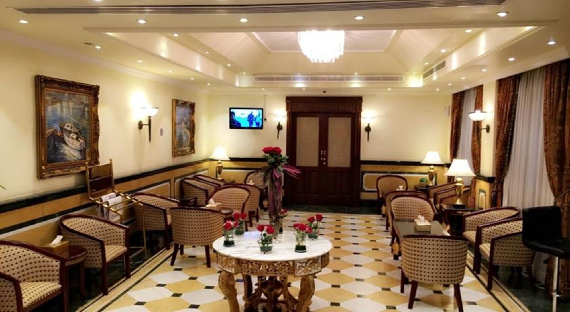 Hotel Golden 2*