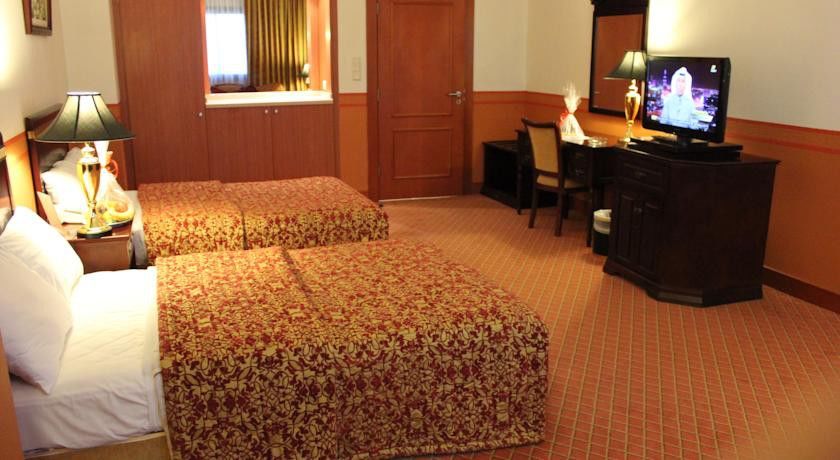 Hotel Golden 2*